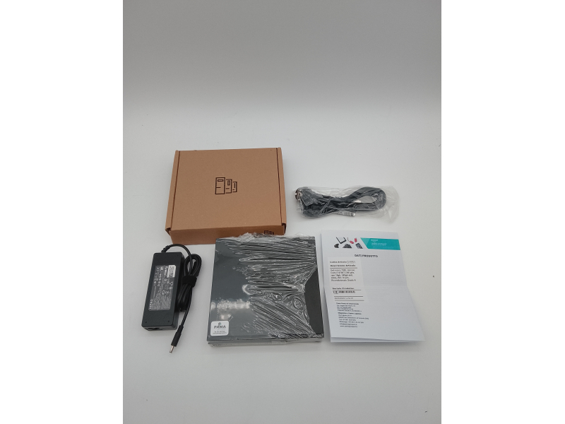 Komputer stacjonarny Dell Optiplex 7050 Mini PC Intel i7-6700T, 16 GB RAM, dysk SSD 240 GB